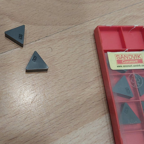 Ceramic turning inserts TNGN 160408T01020 650